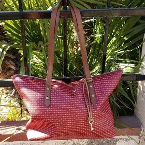 Beautiful‎ Fossil tote